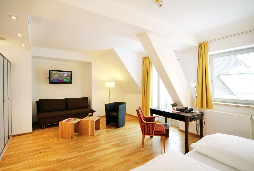 Akzent Brauerei Hotel Hirsch Оттобойрен Номер фото